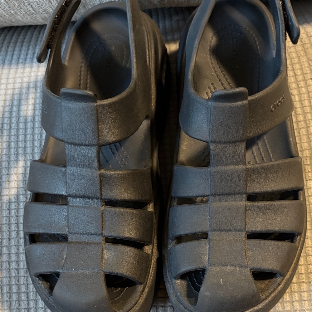 Crocs Stomp Fisherman Sandals Black Size 7 – Lightweight Comfortable Shoes - Picture 3 of 8